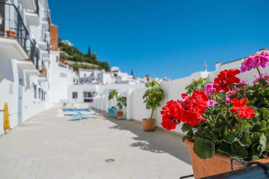 Bonito Apartamento Piscina Wifi フリヒリアナ エクステリア 写真