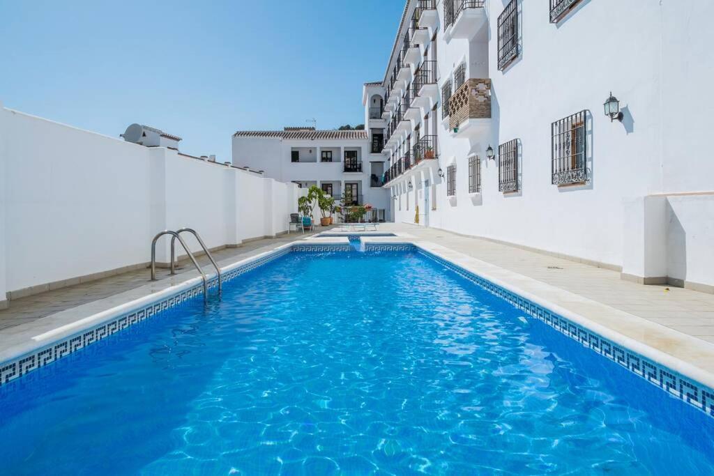 Bonito Apartamento Piscina Wifi フリヒリアナ エクステリア 写真